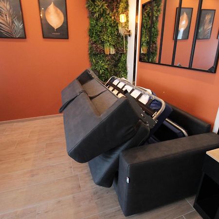 Luxury Studio, Rez De Chaussee, Parking Prive Video Surveillance, Canape Haute Qualite Convertible Couchage 2 Personnes, Centre Ville Proche, Restaurant, Boulangerie 2 Minutes A Pied, Terrasse - 800Metre Carre De Terrain - Gere Par Presta-Zen'Service Verdun Extérieur photo